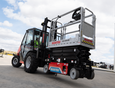 Manitou lance la nacelle ciseaux SE 0808 : compacte, puissante et polyvalente.